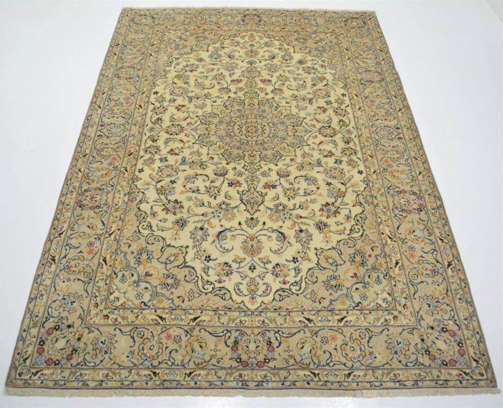 Perserteppich Isfahan 287 x 195 cm Wolle handgeknüpft