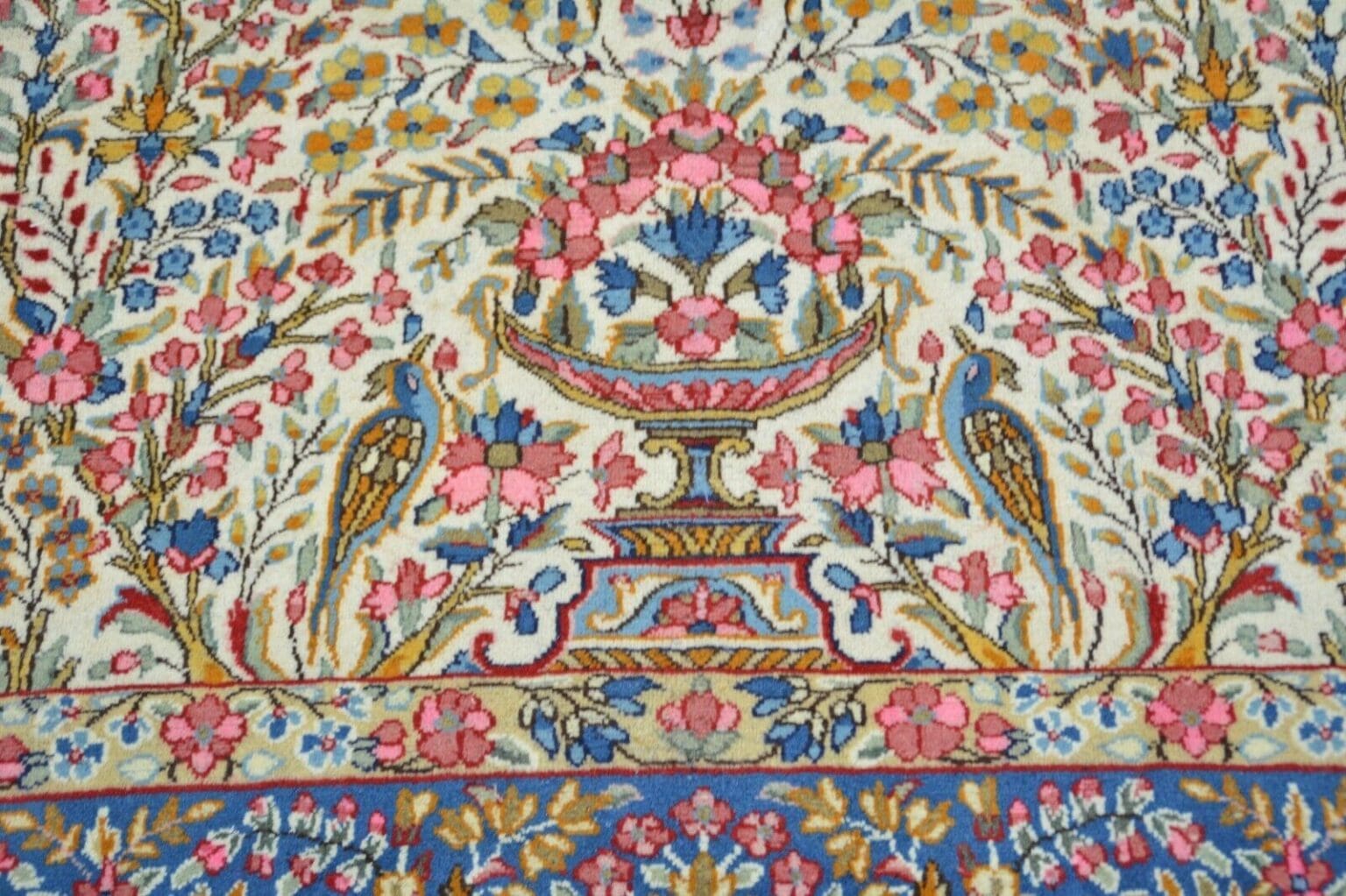 nr-ec2558-original-kerman-teppich-aus-wolle-handgeknupft-ca-297-x-197-cm-6 Perserteppich Kerman 297 x 197 cm Wolle handgeknüpft
