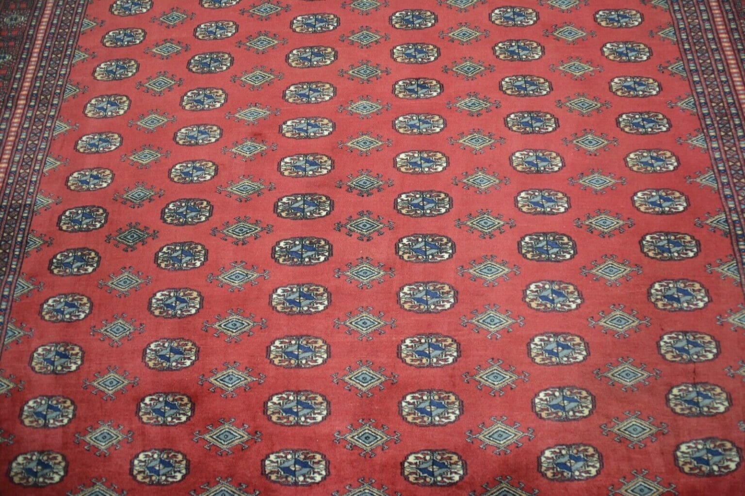 Orientteppich Pakistan ca. 330 x 252 cm Wolle handgeknüpft