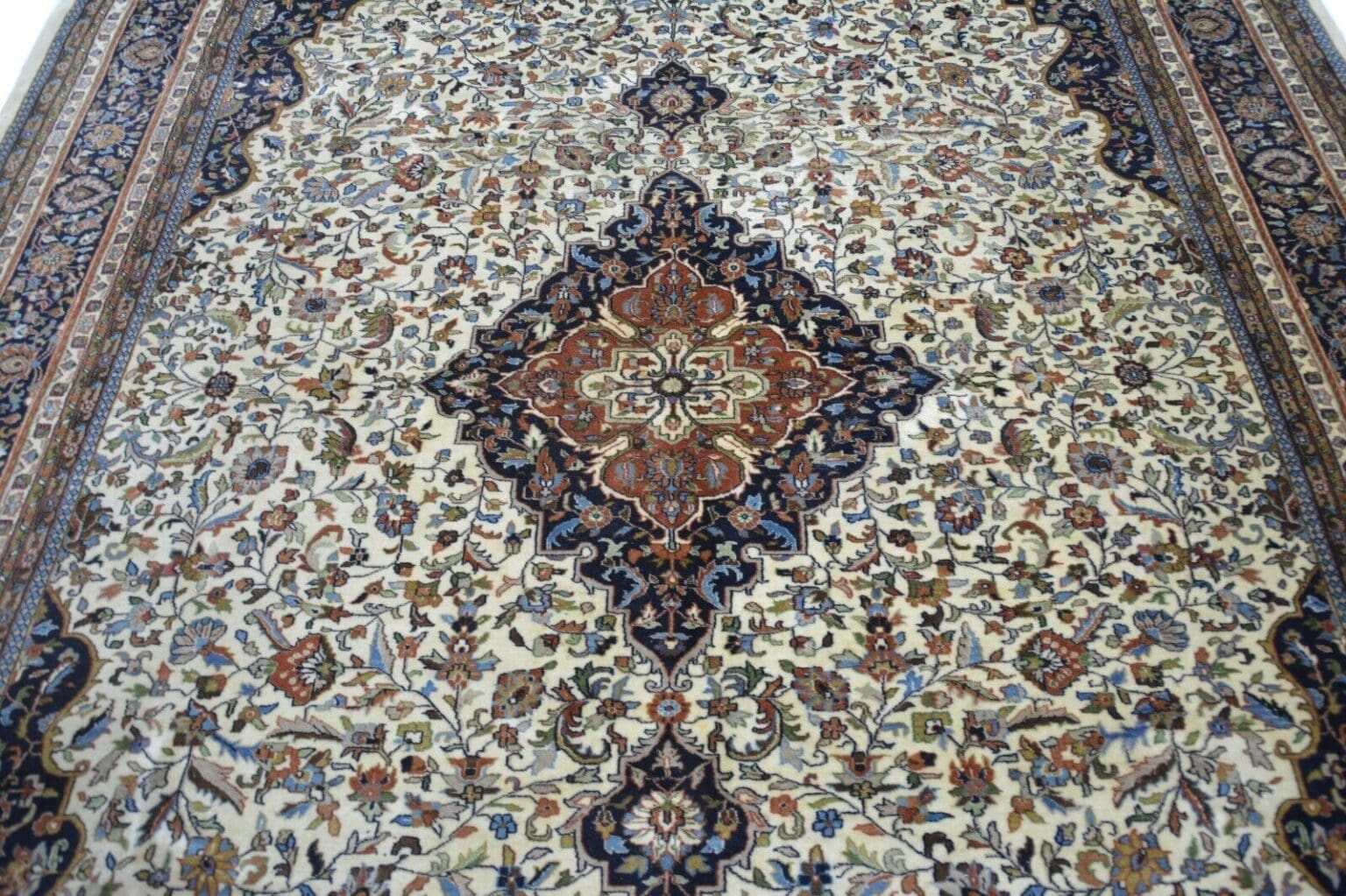 nr-eck4496-handgeknupfter-indischer-wollteppich-aus-kaschmir-ca-344-x-250-cm-2 Orientteppich Indien 344 x 250 cm Wolle handgeknüpft