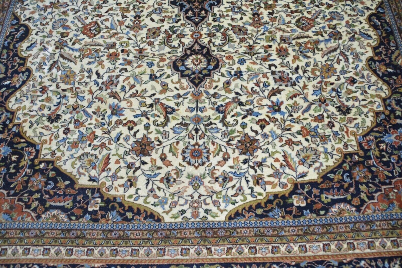 nr-eck4496-handgeknupfter-indischer-wollteppich-aus-kaschmir-ca-344-x-250-cm-4 Orientteppich Indien 344 x 250 cm Wolle handgeknüpft