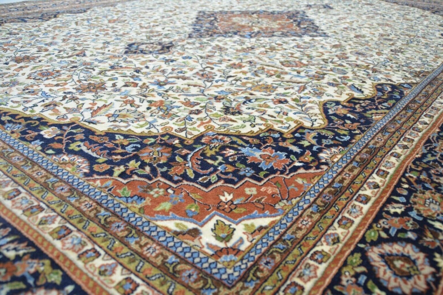 nr-eck4496-handgeknupfter-indischer-wollteppich-aus-kaschmir-ca-344-x-250-cm-7 Orientteppich Indien 344 x 250 cm Wolle handgeknüpft