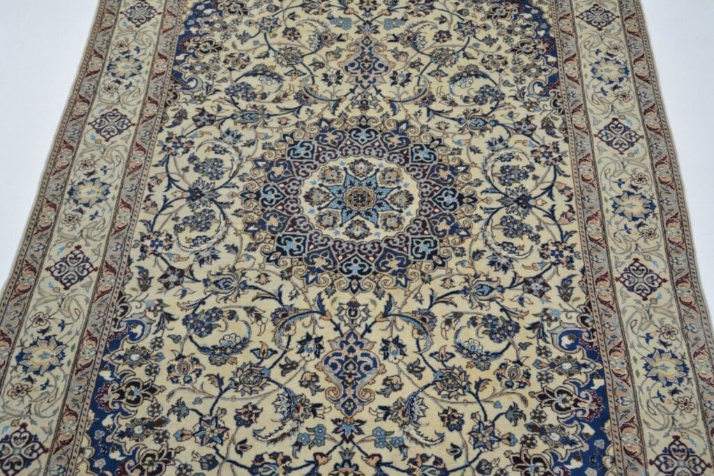 Perserteppich Nain 310 x 194 cm Wolle handgeknüpft