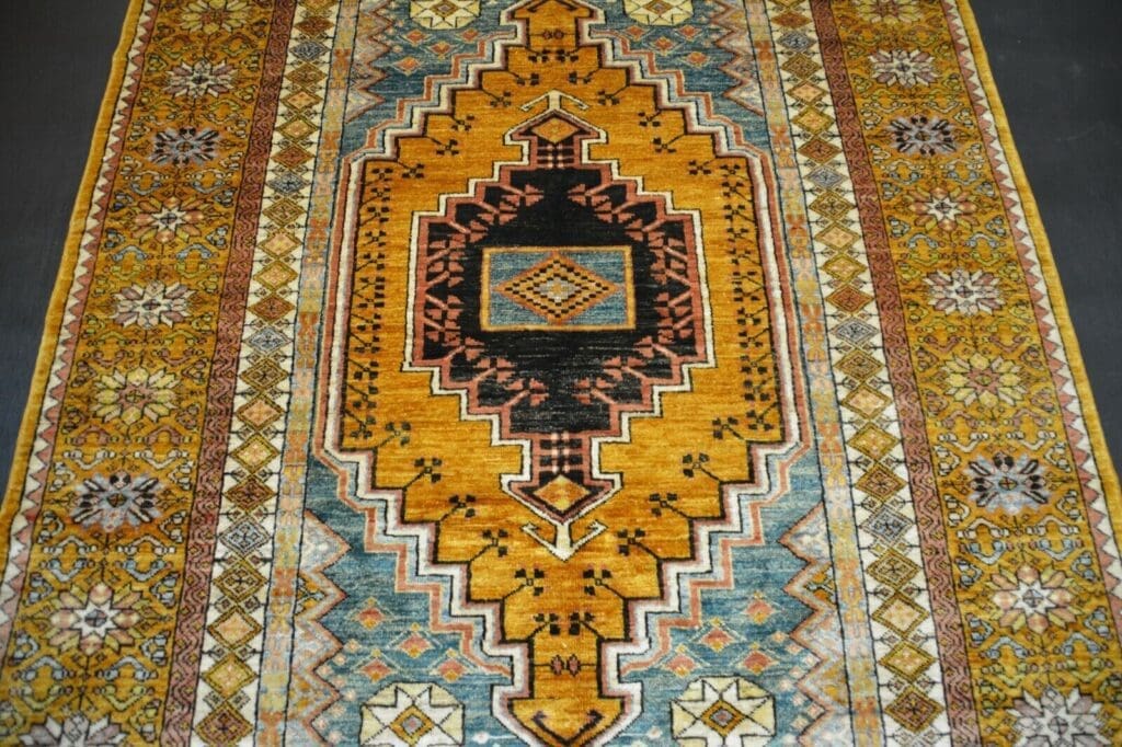 Orientteppich Pakistan 247 x 162 cm Wolle handgeknüpft