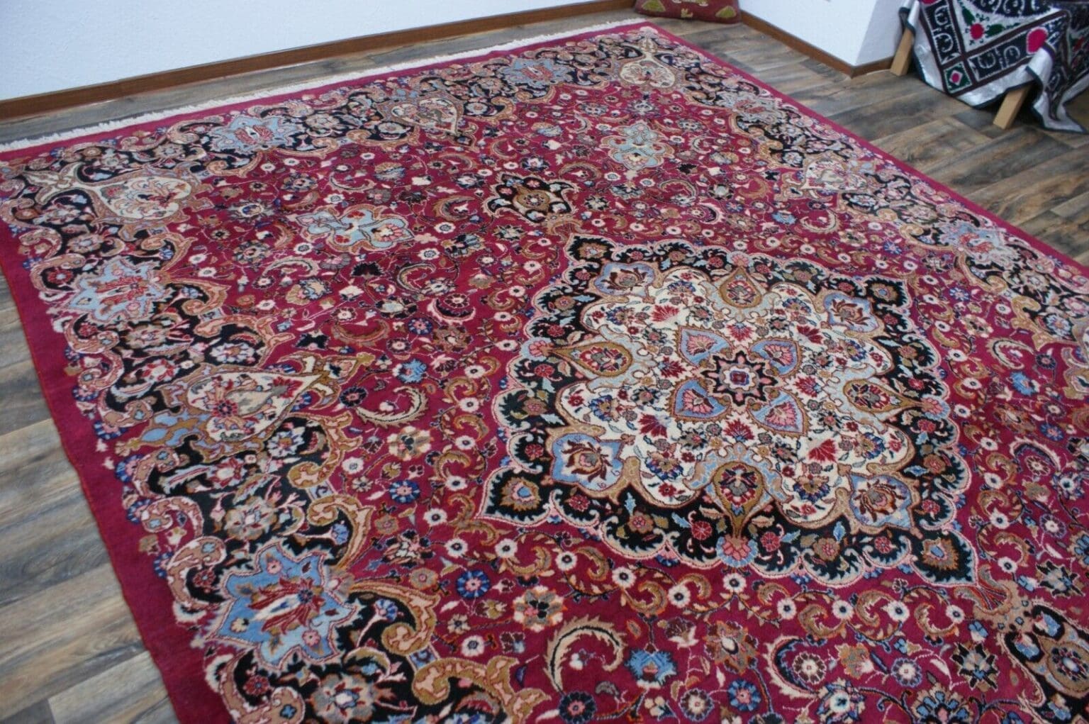 Perserteppich Mashad ca. 352 x 263 cm Wolle handgeknüpft