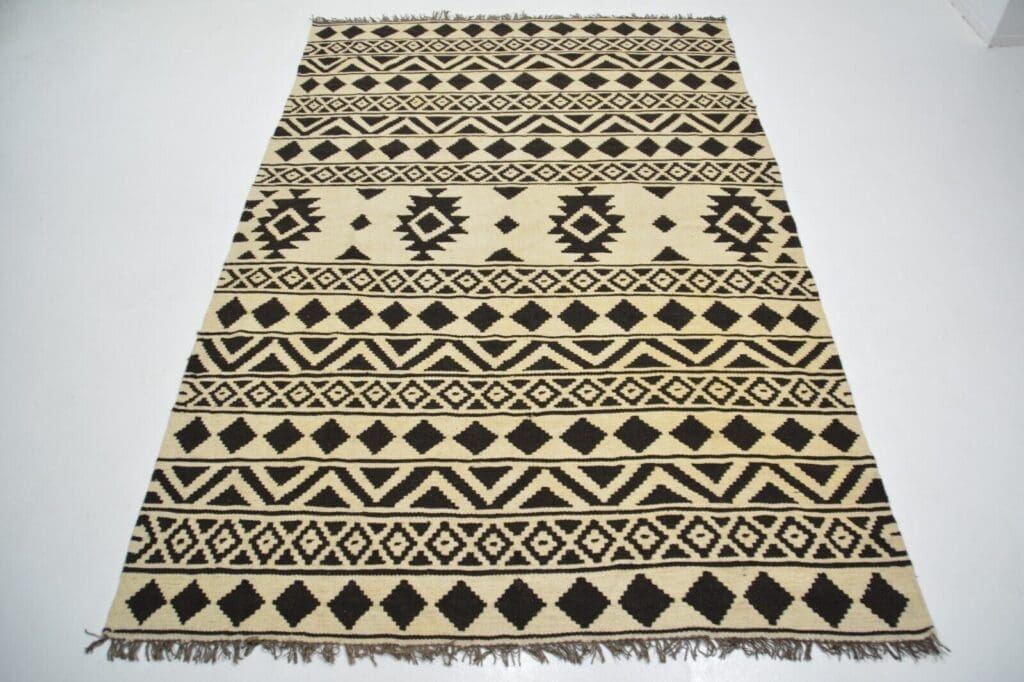 Perserteppich Ghashgai 284 x 183 cm Wolle handgewebt