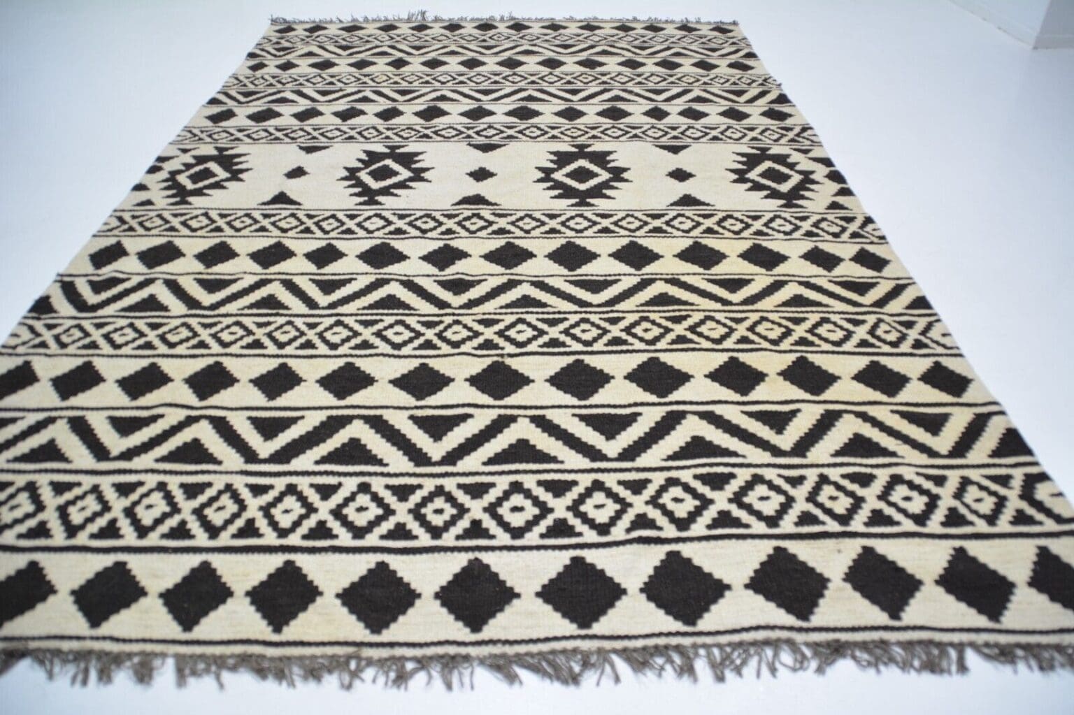 Perserteppich Ghashgai 284 x 183 cm Wolle handgewebt