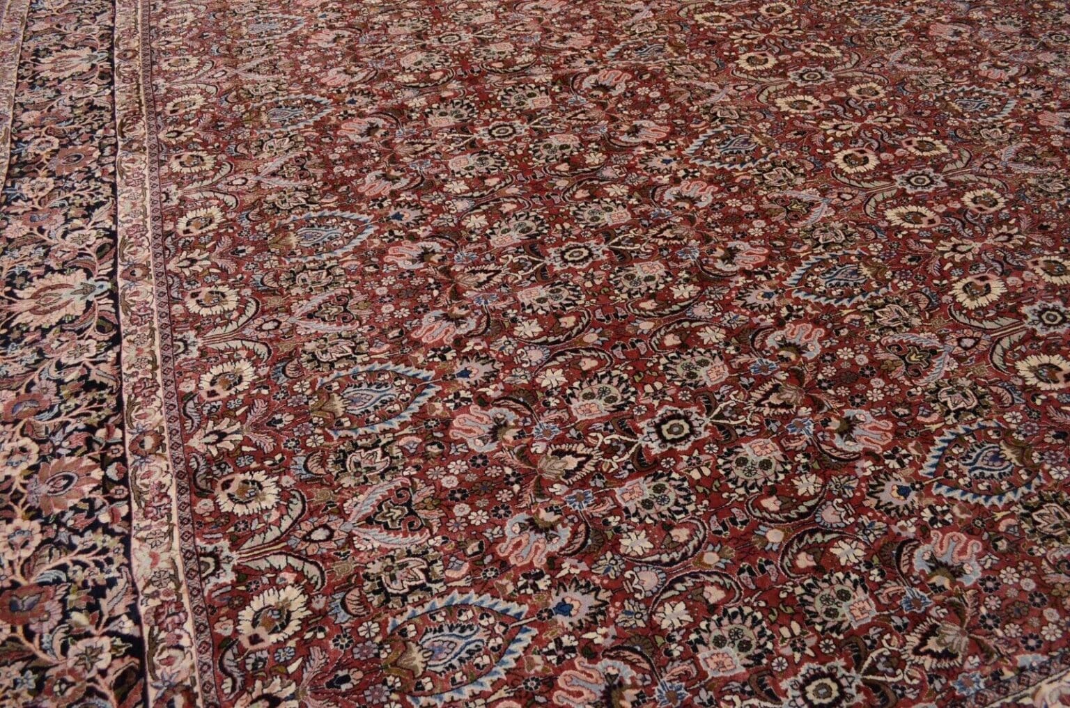 Perserteppich Bidjar 372x400 cm Wolle handgeknüpft