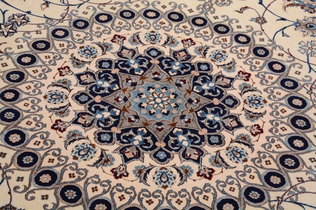 Perserteppich Nain 375 x 271 cm Wolle handgeknüpft