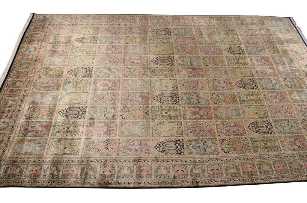 h1-handgeknupfter-orientteppich-in-ubergrobe-mit-feldermotiv-kashmir-552-x-4 Orientteppich Kashmir 552 x 357 cm Viskose handgeknüpft