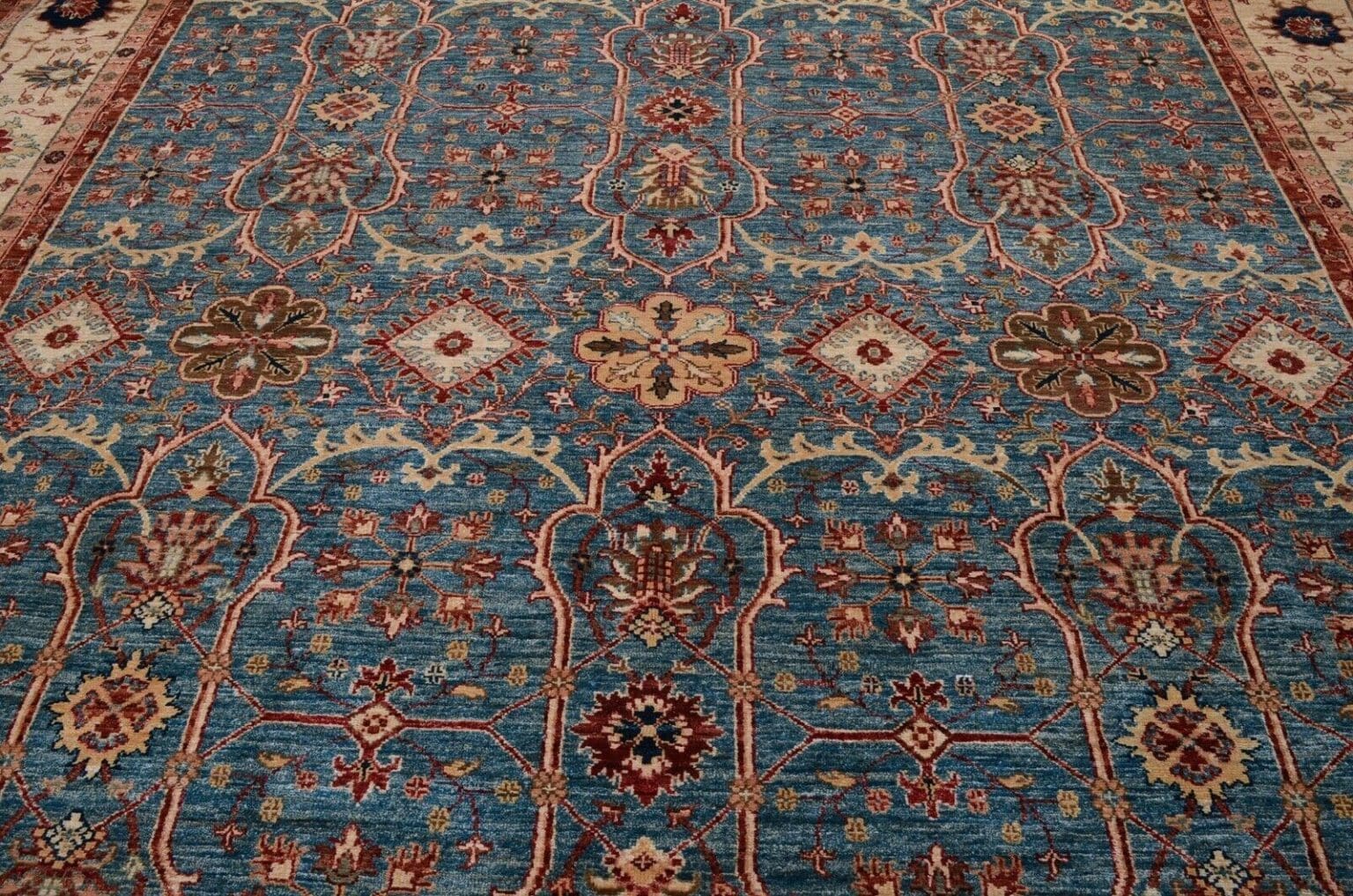 Orientteppich 309x264 cm Wolle handgeknüpft