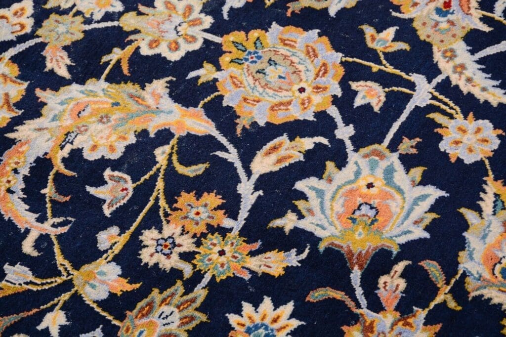Perserteppich Kashan 391 x 300 cm Wolle handgeknüpft