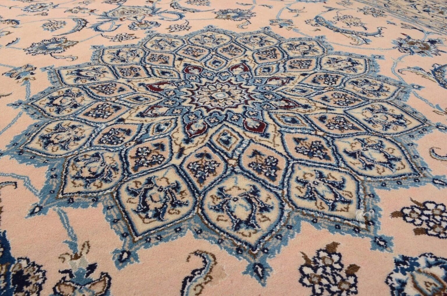 h1-handgeknupfter-orientteppich-perser-nain-9-la-in-rosa-300x200-cm-aus-5 Perserteppich Nain 300x200 cm Schurwolle handgeknüpft