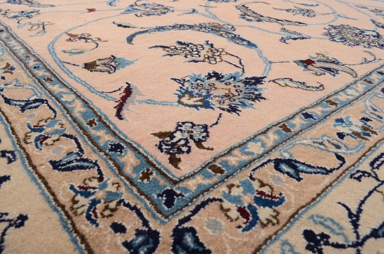 h1-handgeknupfter-orientteppich-perser-nain-9-la-in-rosa-300x200-cm-aus-6 Perserteppich Nain 300x200 cm Schurwolle handgeknüpft