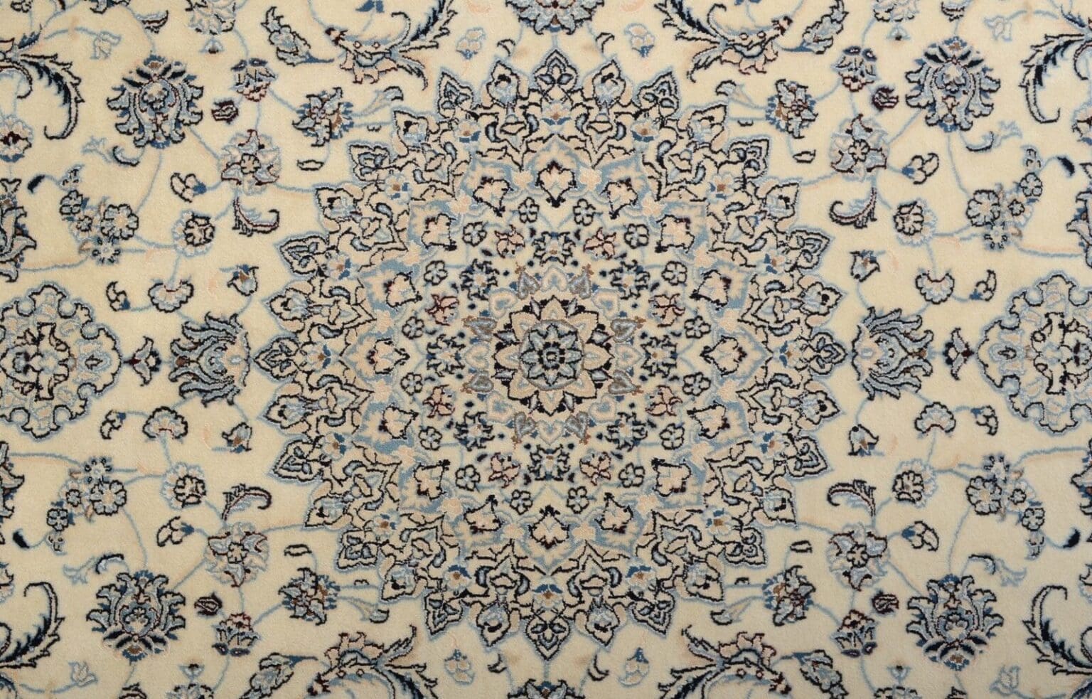 Perserteppich Nain 293 x 197 cm Schurwolle handgeknüpft