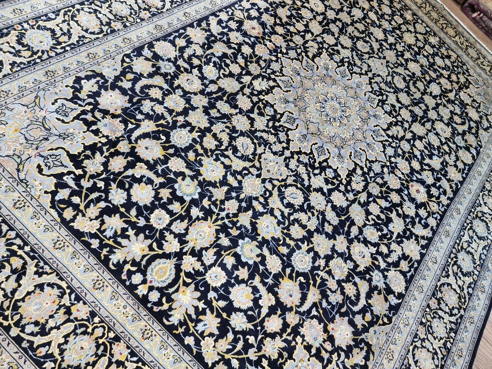 Perserteppich Keshan 440 x 310 cm Wolle handgeknüpft