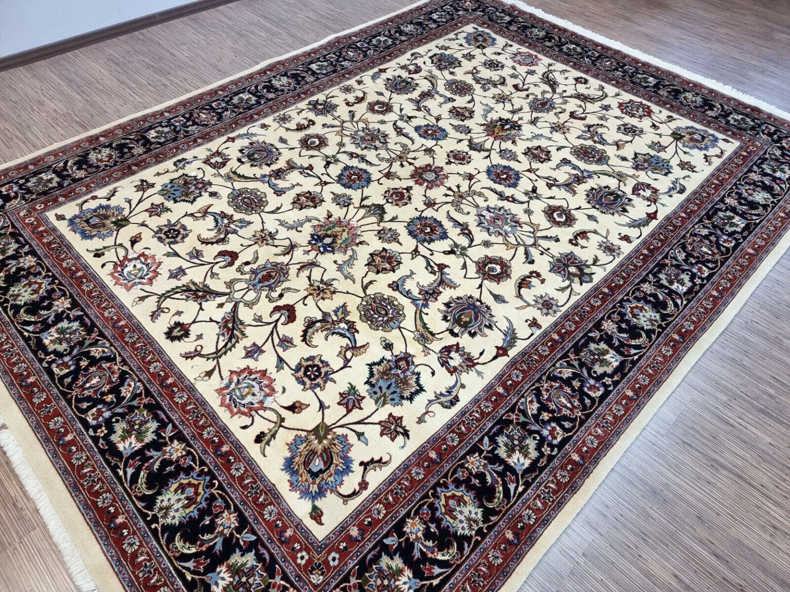 Perserteppich Sarough 350x250 cm Seide handgeknüpft