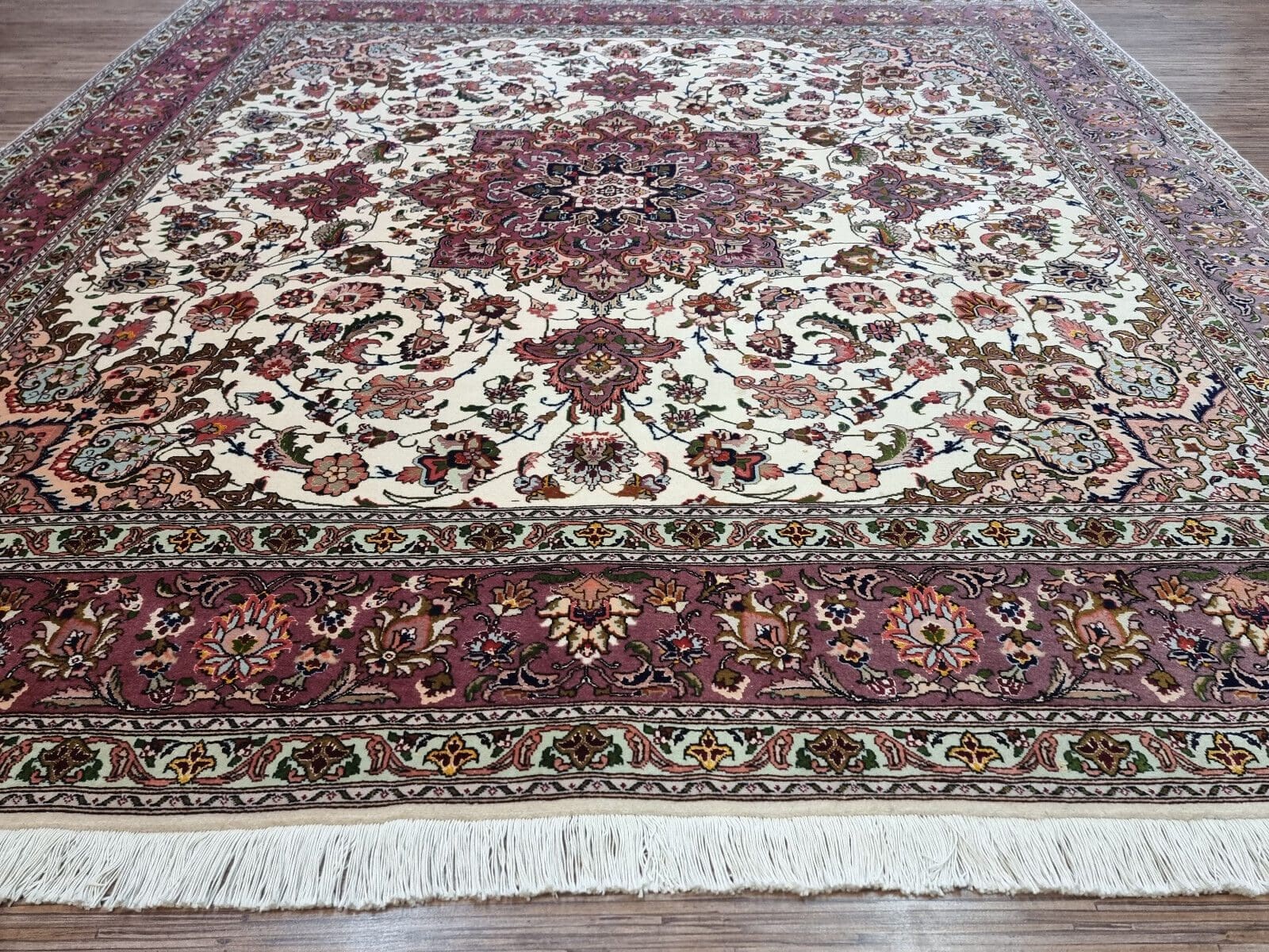Perserteppich Täbriz 198x196 cm Korkwolle handgeknüpft