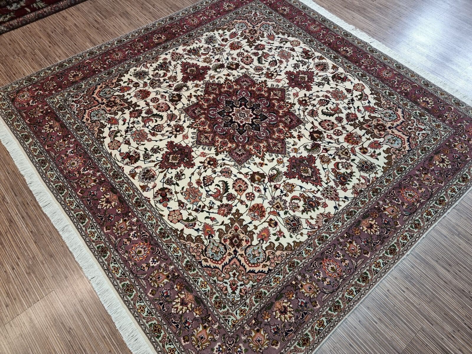 Perserteppich Täbriz 198x196 cm Korkwolle handgeknüpft