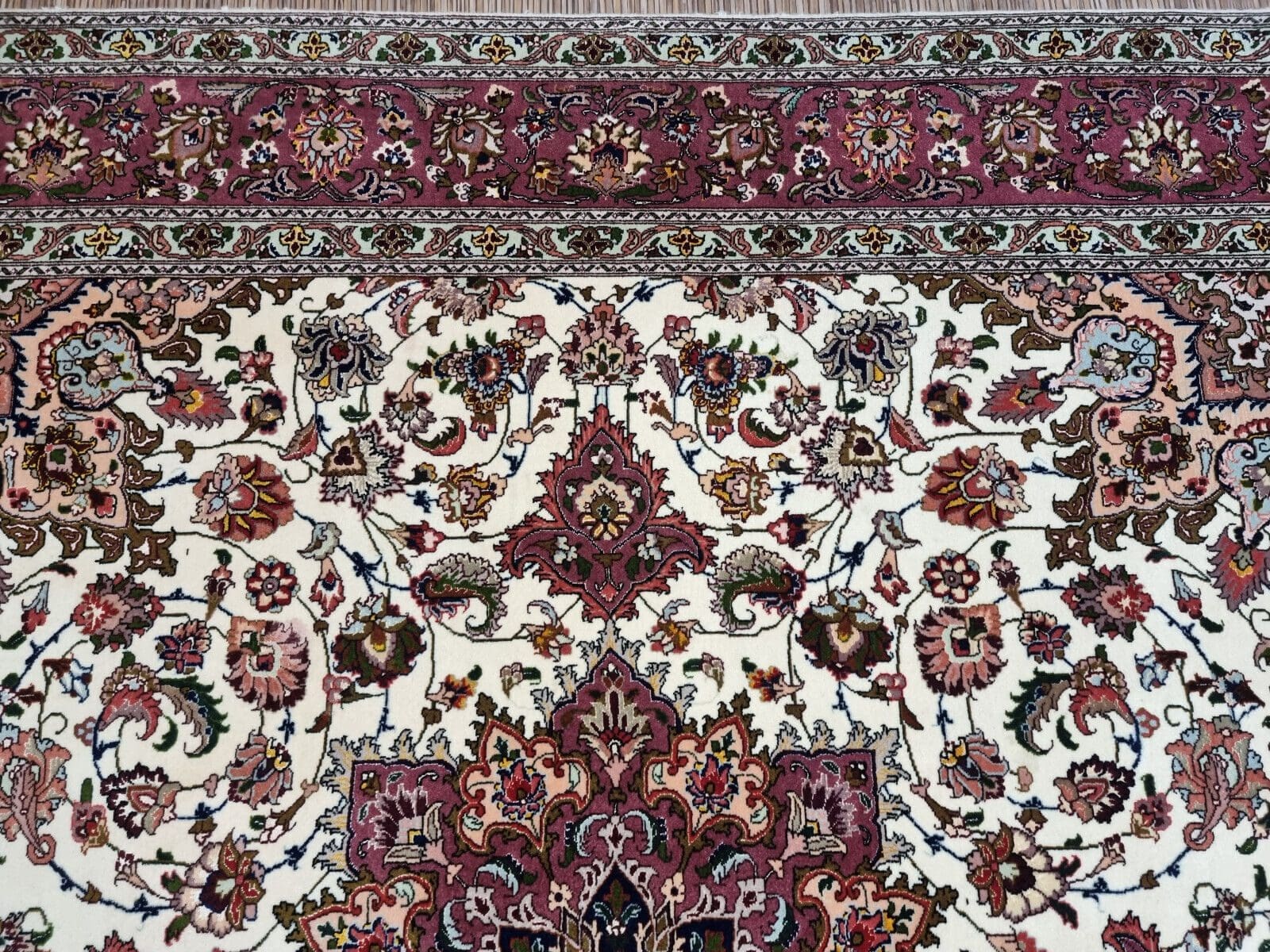 Perserteppich Täbriz 198x196 cm Korkwolle handgeknüpft
