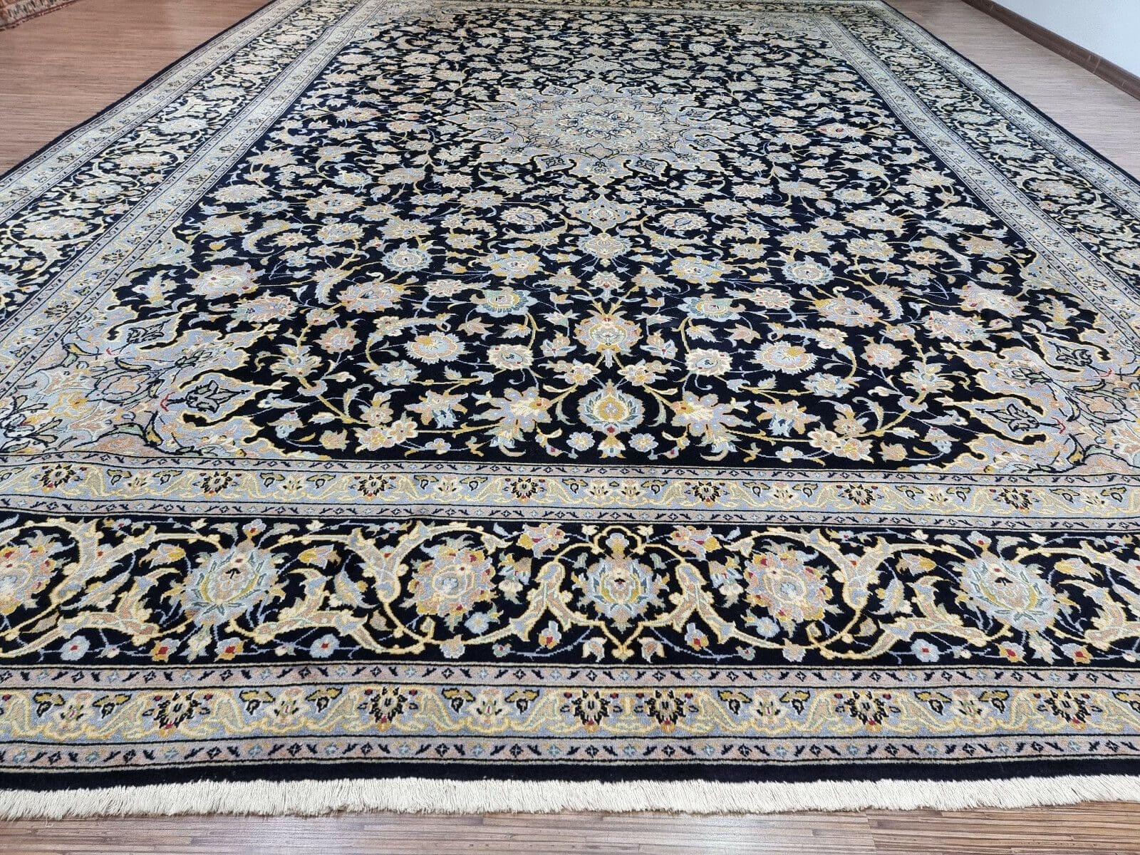 Perserteppich Keshan 440 x 310 cm Wolle handgeknüpft