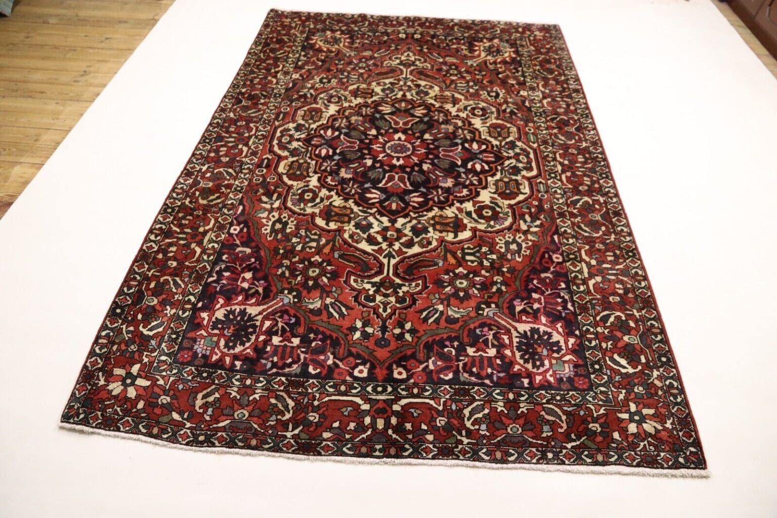 Perserteppich Bakhtiar 310 x 205 cm Wolle handgeknüpft