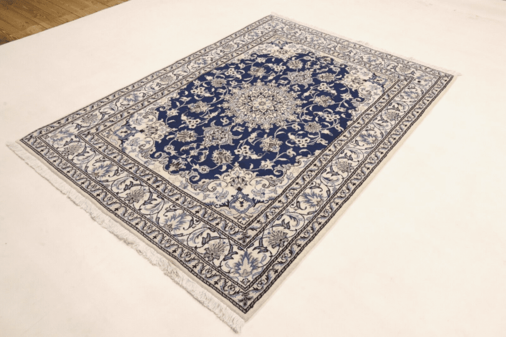 Perserteppich Nain 215x153 cm Wolle handgeknüpft