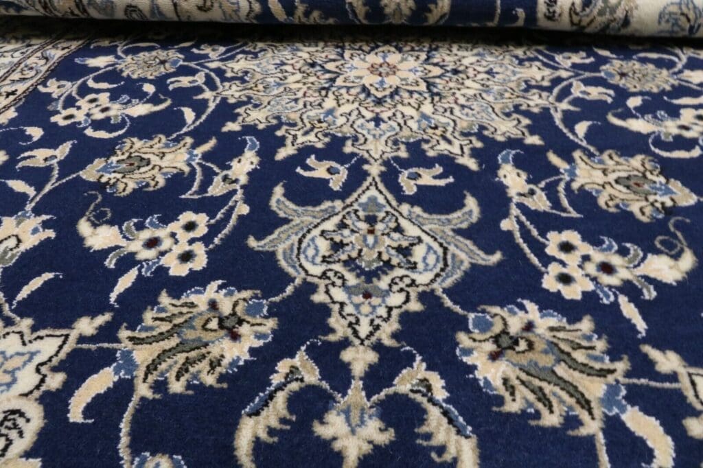 Perserteppich Nain 215x153 cm Wolle handgeknüpft