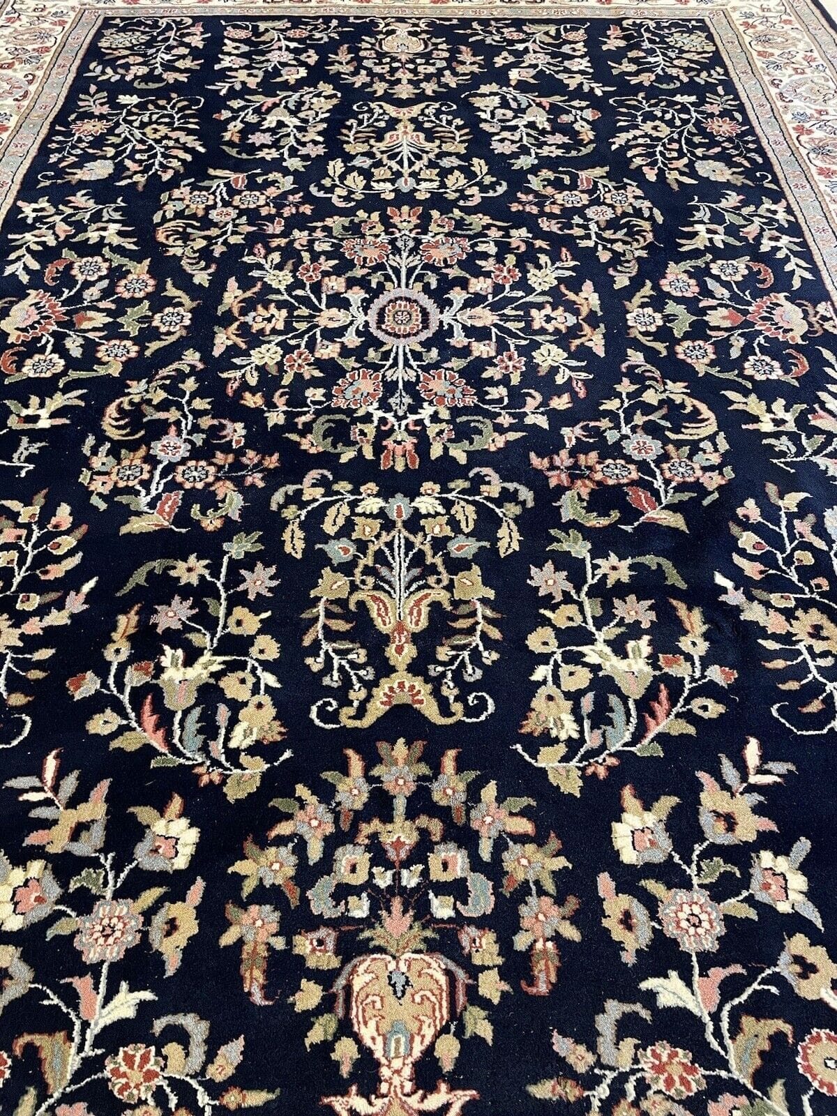 Orientteppich Kashmir 350x250 cm Schurwolle handgeknüpft