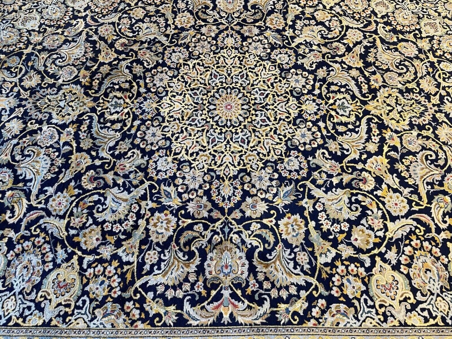 Perserteppich Keshan 382x287 cm Wolle handgeknüpft