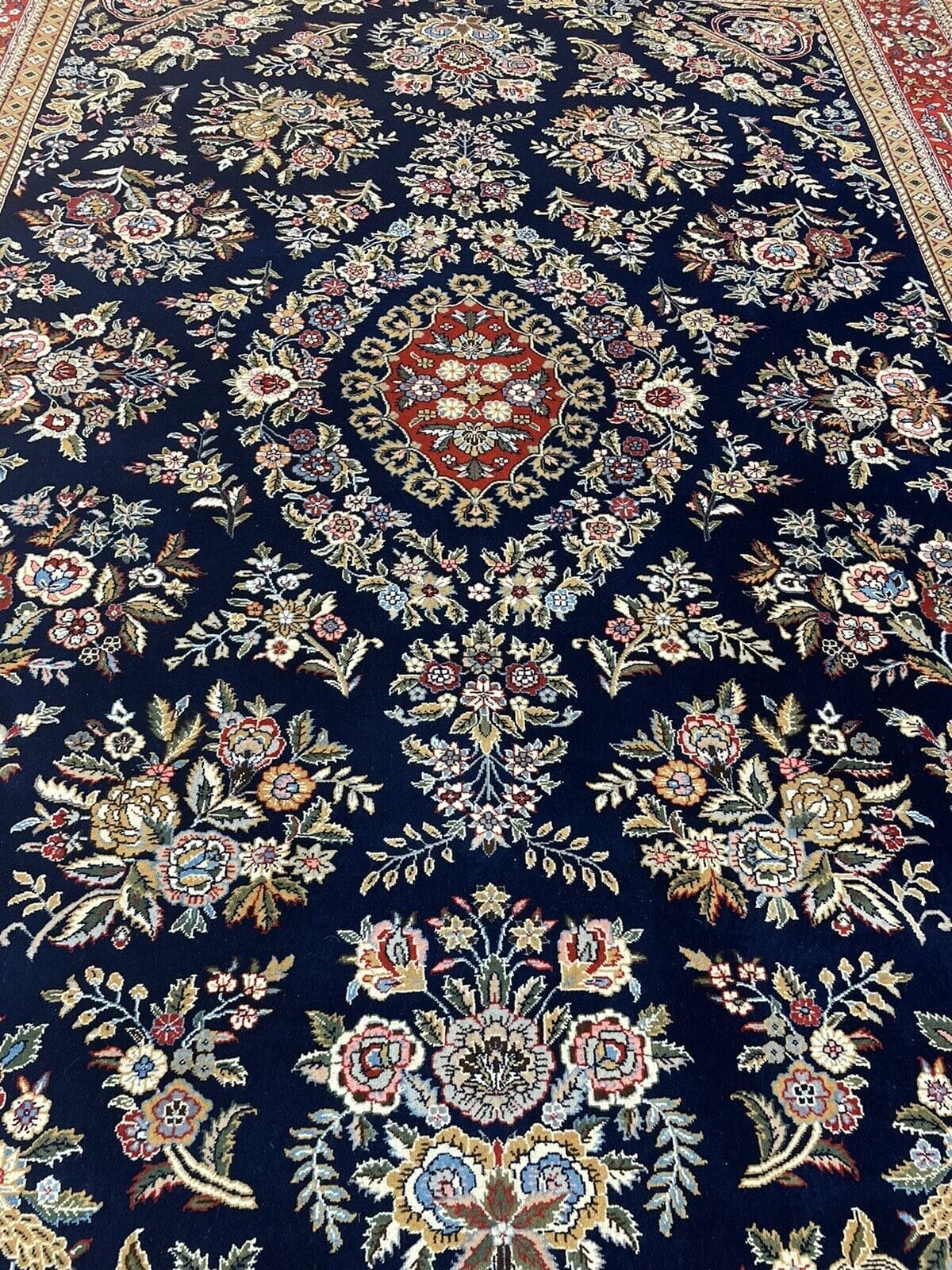 Orientteppich Ghom Design 350x250 cm Korkwolle handgeknüpft