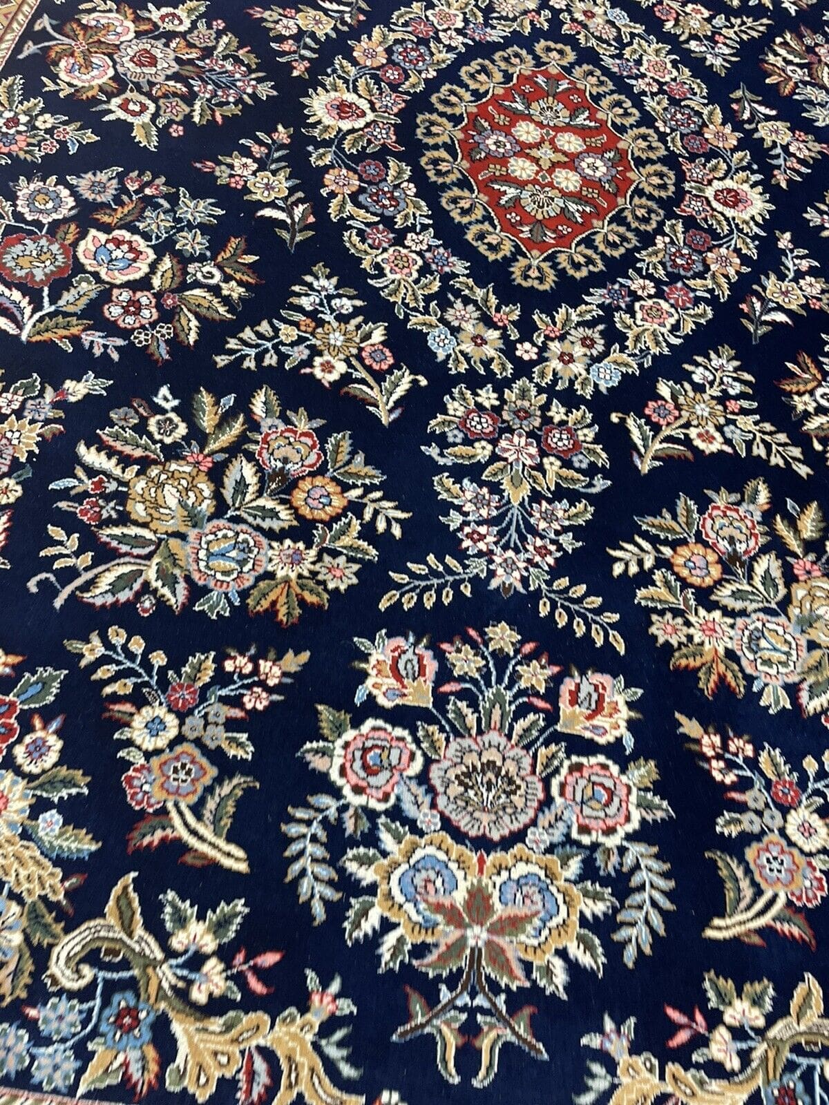 Orientteppich Ghom Design 350x250 cm Korkwolle handgeknüpft