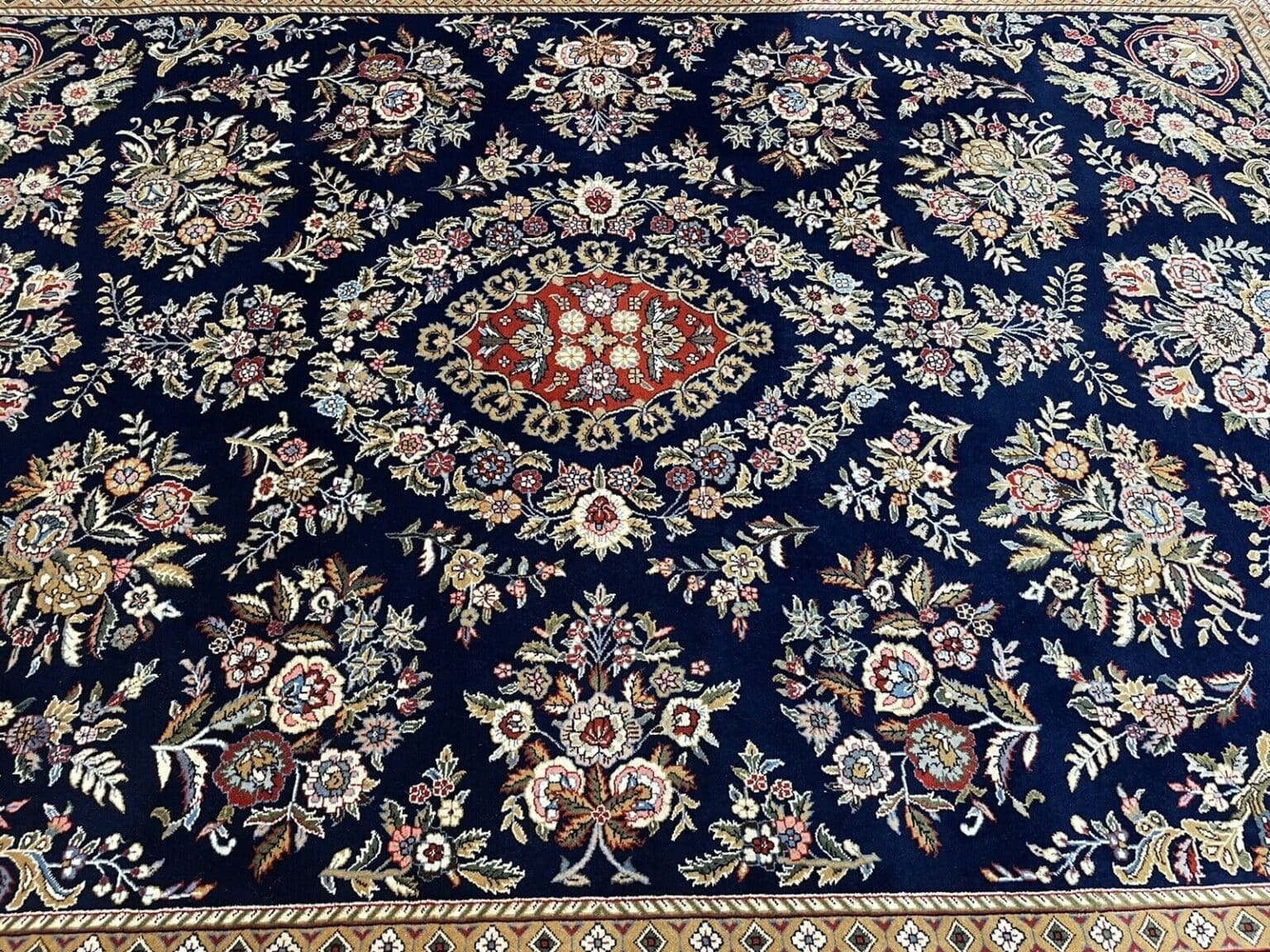 Orientteppich Ghom Design 350x250 cm Korkwolle handgeknüpft