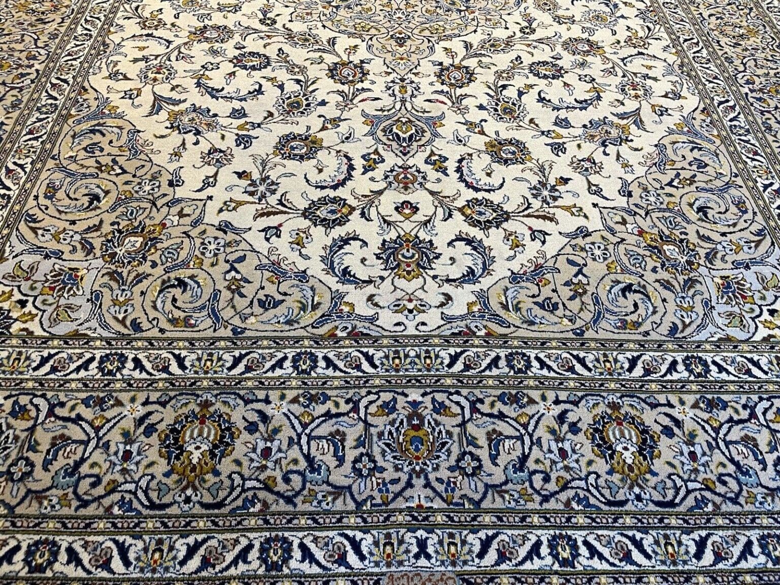 Perserteppich Keshan 390x283 cm Wolle handgeknüpft