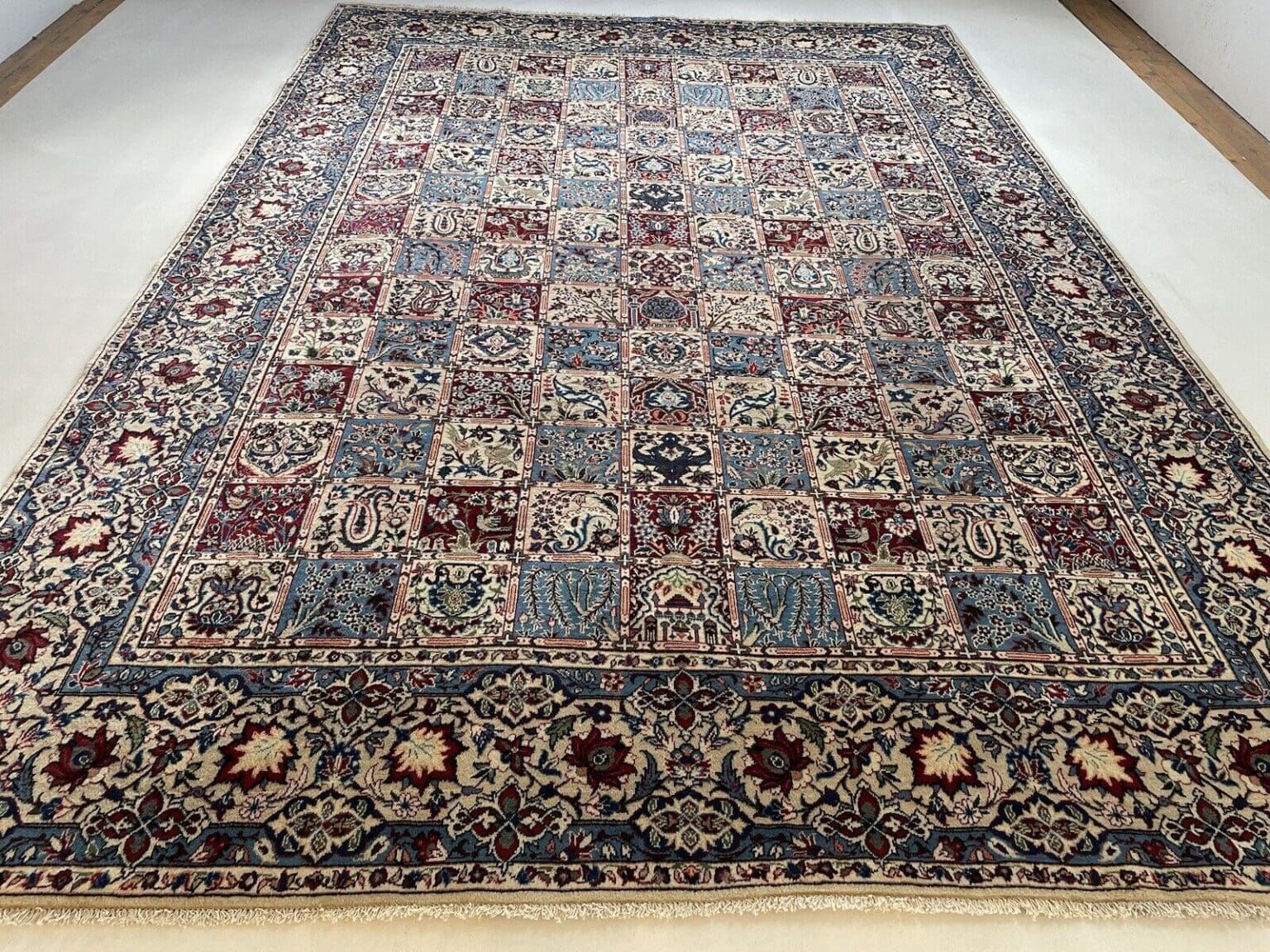 Perserteppich Sarough 368 x 258 cm Schurwolle Handgeknüpft