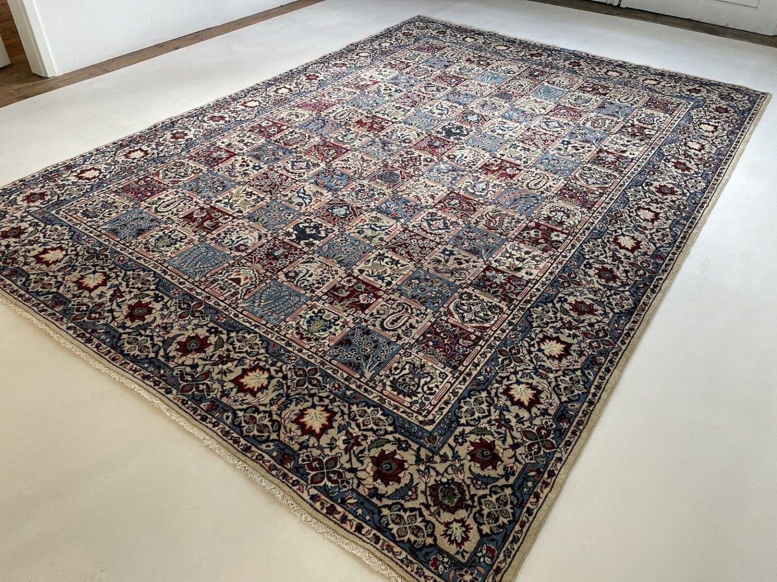 Perserteppich Sarough 368 x 258 cm Schurwolle Handgeknüpft
