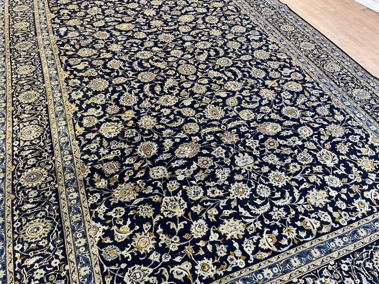 Perserteppich Keschan 390 x 280 cm Wolle handgeknüpft