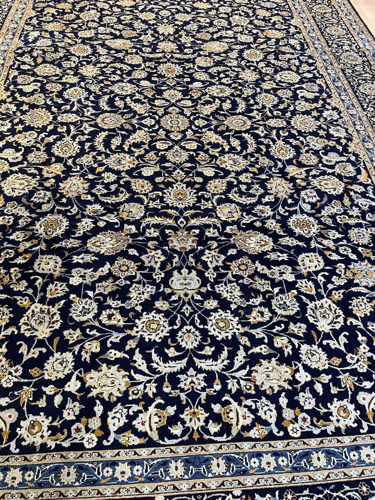 Perserteppich Keschan 390 x 280 cm Wolle handgeknüpft