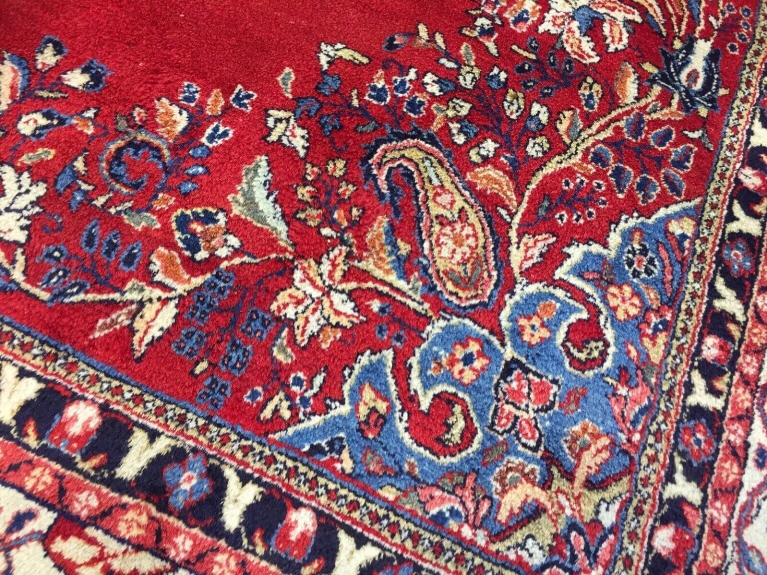 perserteppich-370x280-cm-sarough-design-mit-spiegel-muster-florales-rot-1-5 Perserteppich 370x280 cm Wolle handgeknüpft