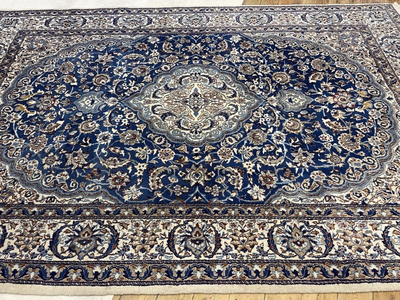 Perserteppich Nain 9LA 300 x 200 cm Seide handgeknüpft