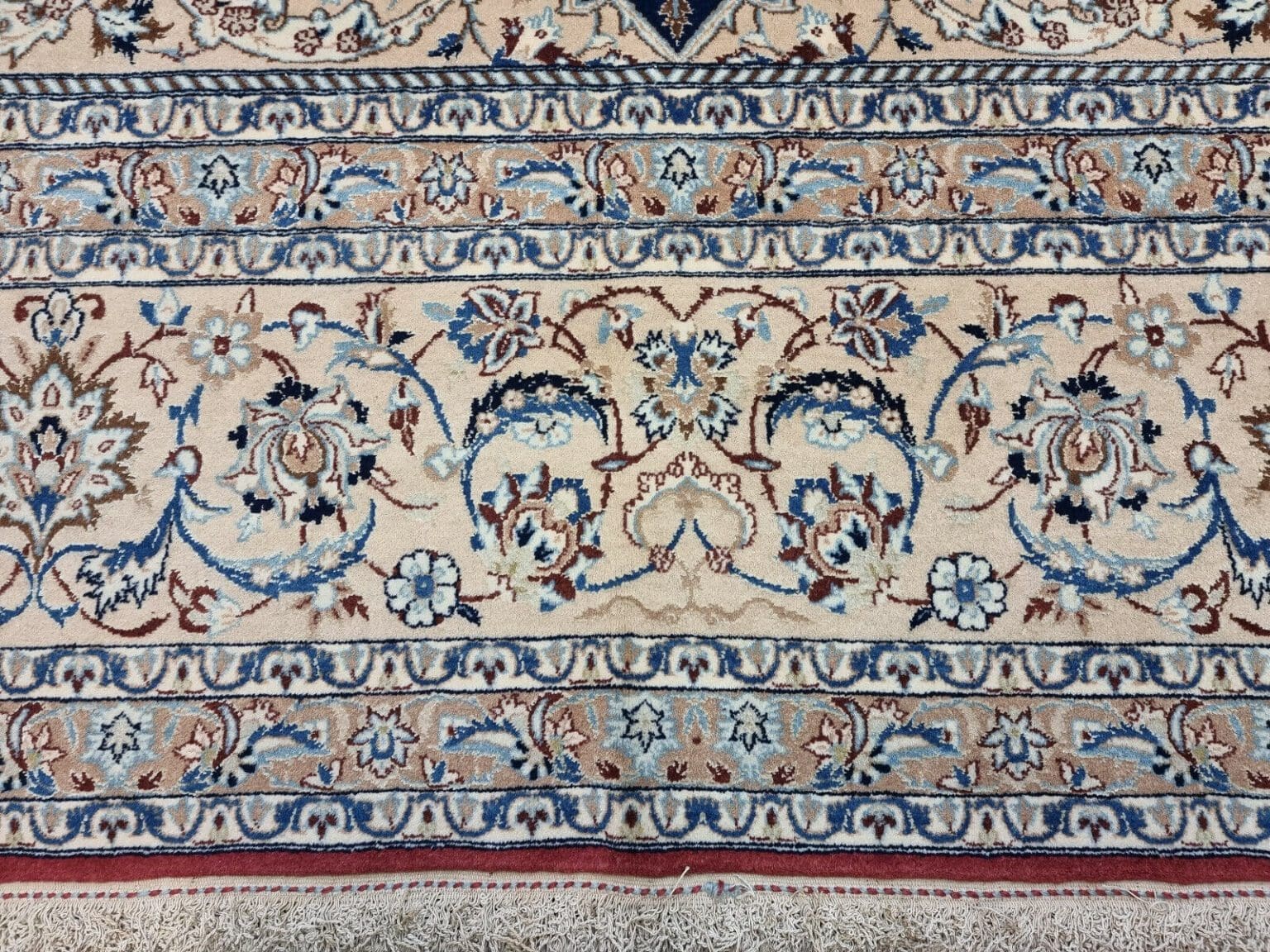 Perserteppich Nain 350x215 cm Korkwolle handgeknüpft