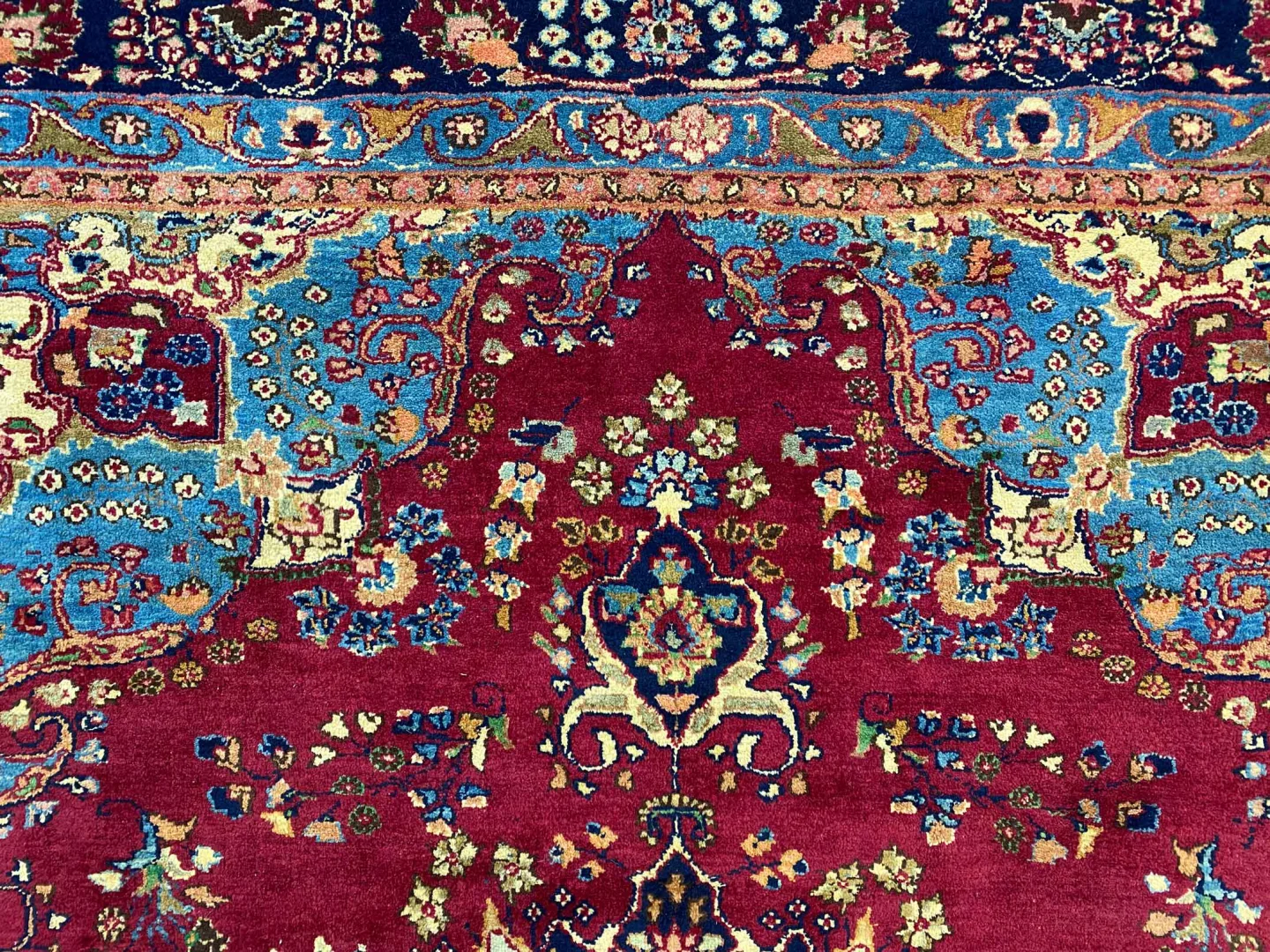 Perserteppich Maschhad 275 x 205 cm handgeknüpft