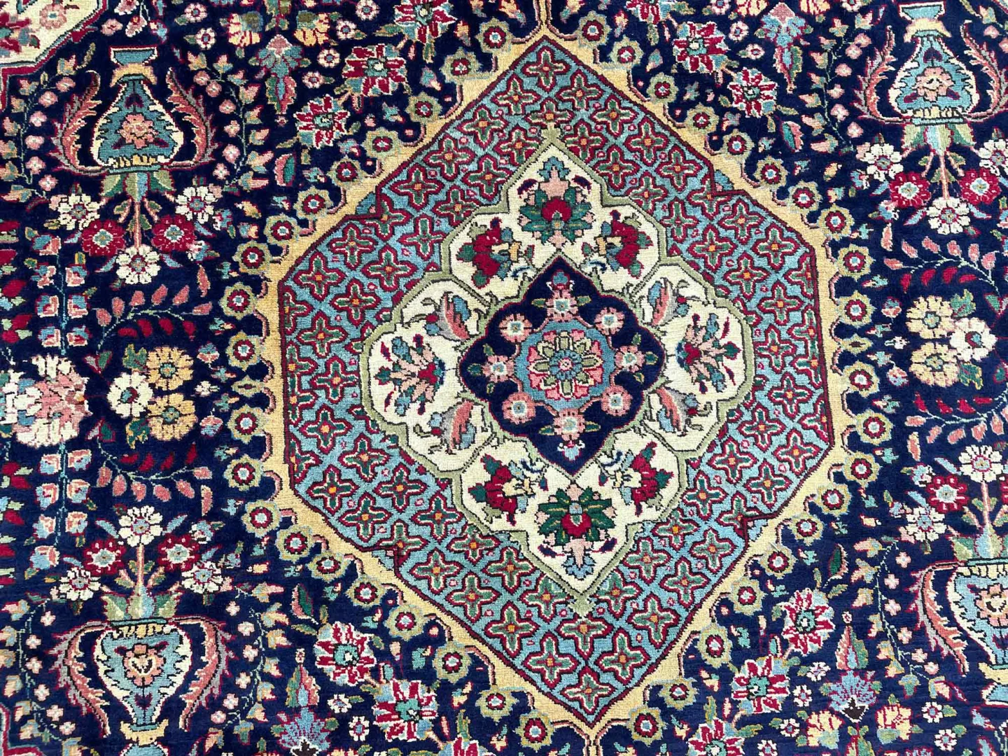 Perserteppich Täbris 354 x 254 cm Wolle handgeknüpft