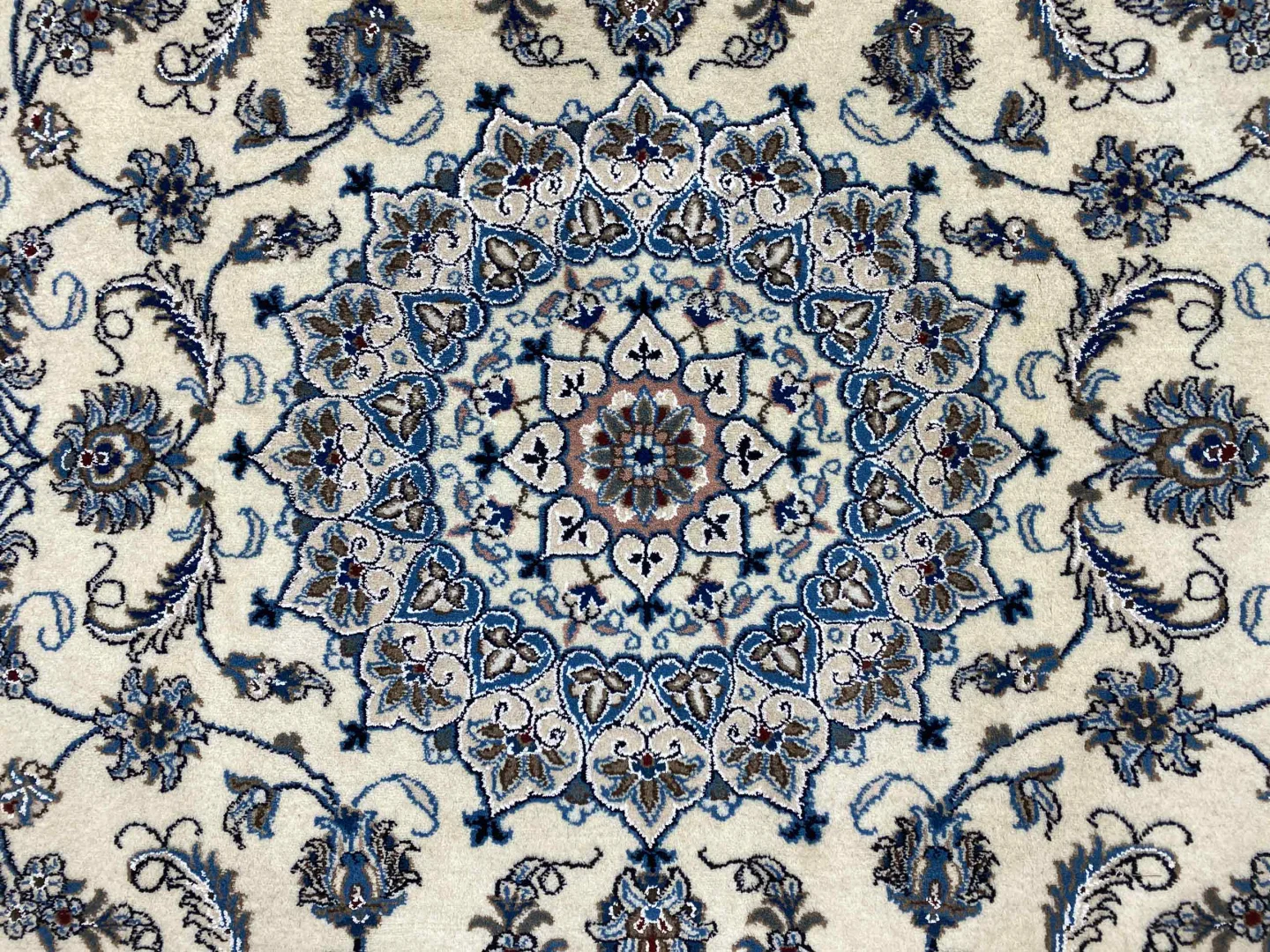 Perserteppich Nain 300 x 200 cm Wolle handgeknüpft