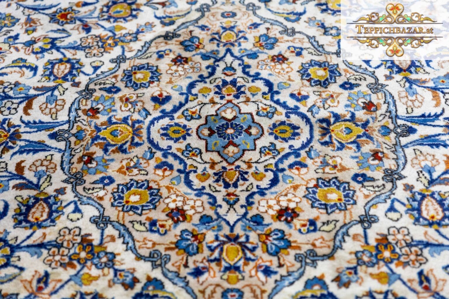 Perserteppich Kashan 364 x 249 cm handgeknüpft (Verkauft)