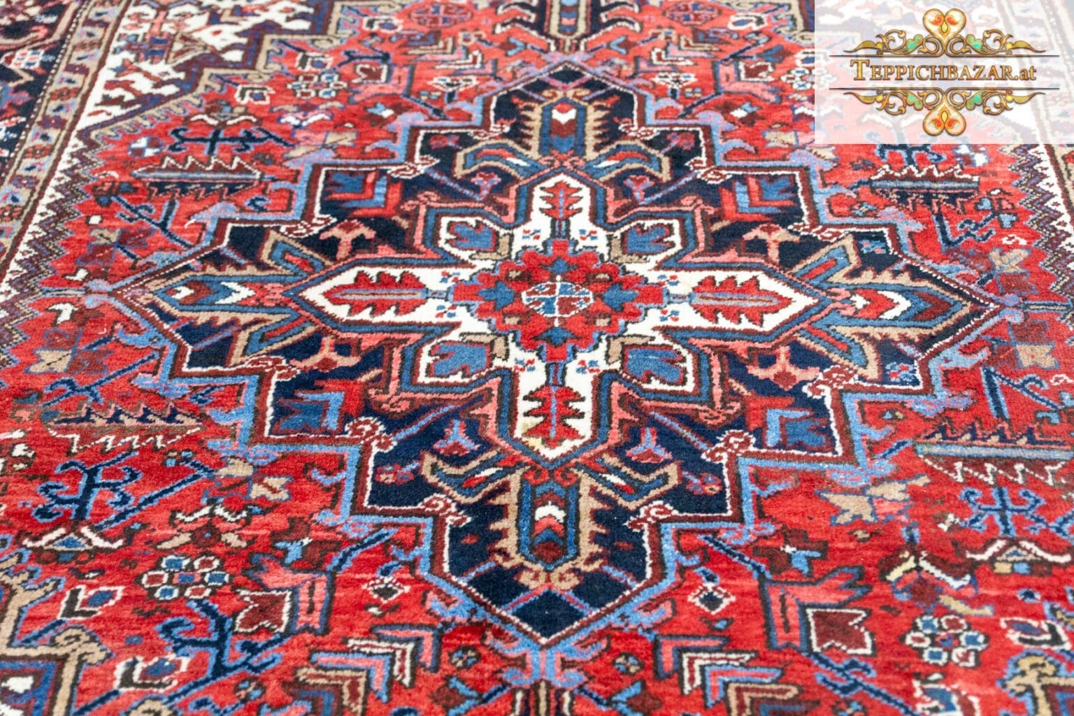 Perserteppich Heriz 301 x 216 cm Wolle handgeknüpft