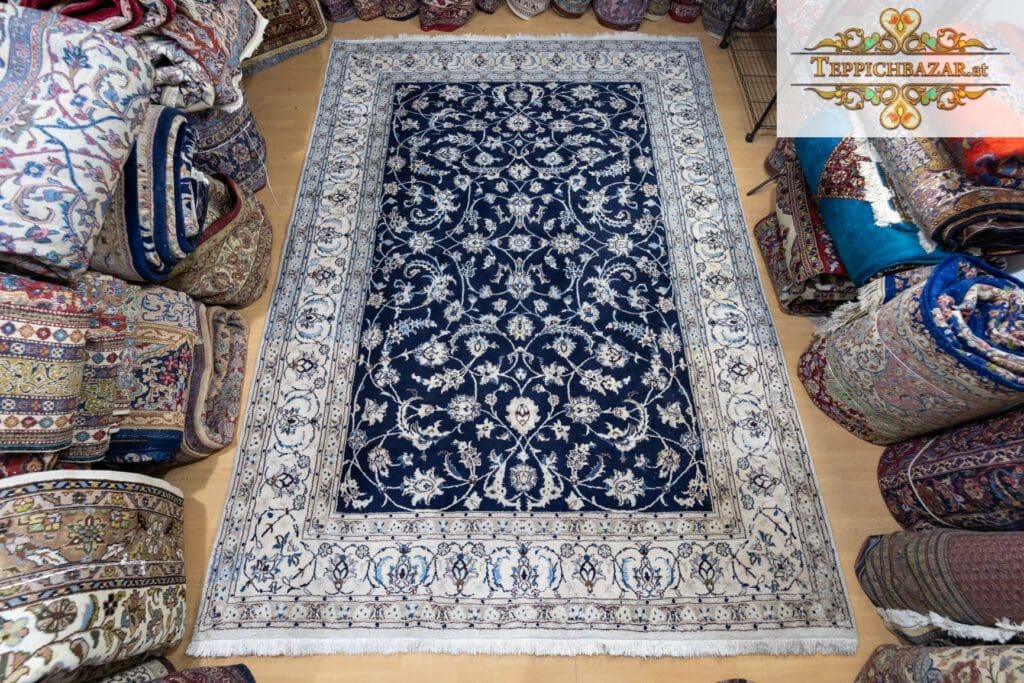 Perserteppich Nain 343 x 245 cm Wolle handgeknüpft