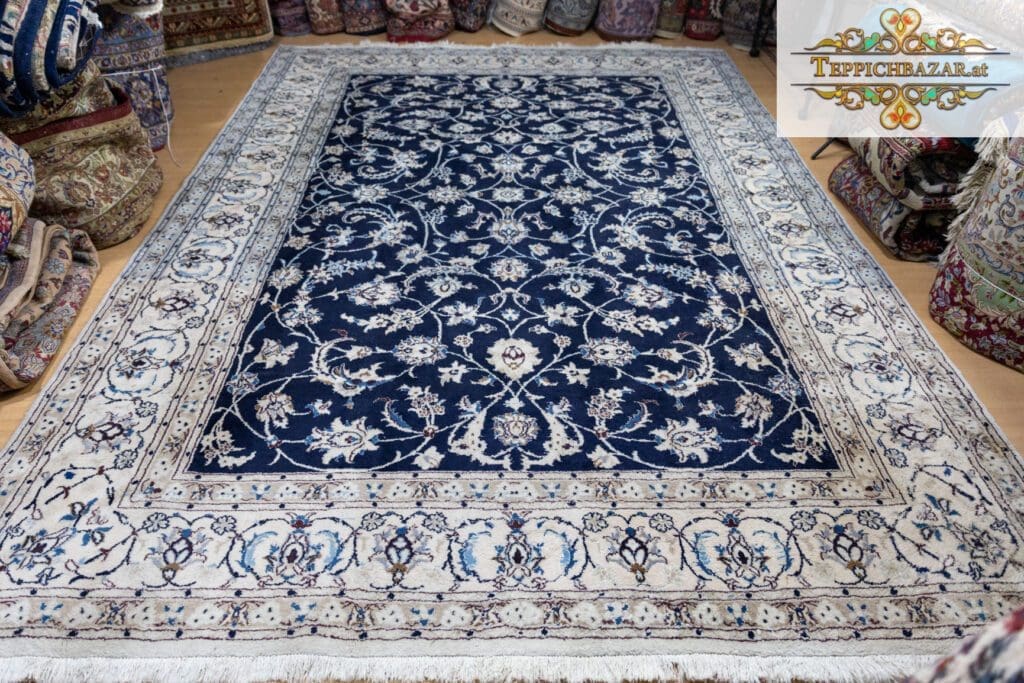 Perserteppich Nain 343 x 245 cm Wolle handgeknüpft