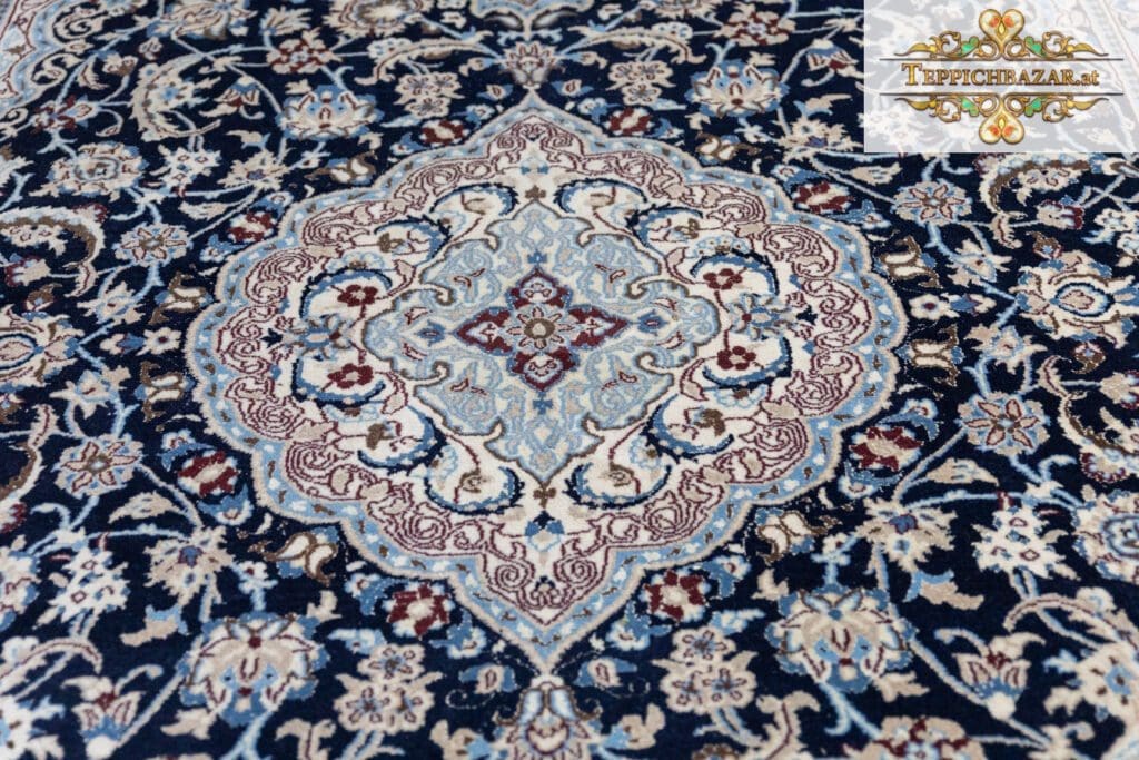 Perserteppich Nain 349 x 246 cm Wolle handgeknüpft