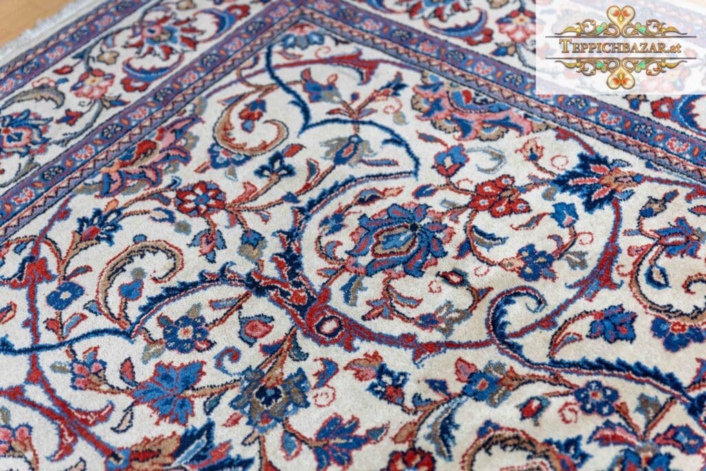 img_0018-2-scaled Perserteppich Sarough Farahan 319x227cm handgeknüpft (Verkauft)